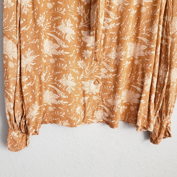 Jens Pirate Booty Long Sleeve Buttondown Floral Bohemian Buccaneer Blouse - Picture 3 of 8